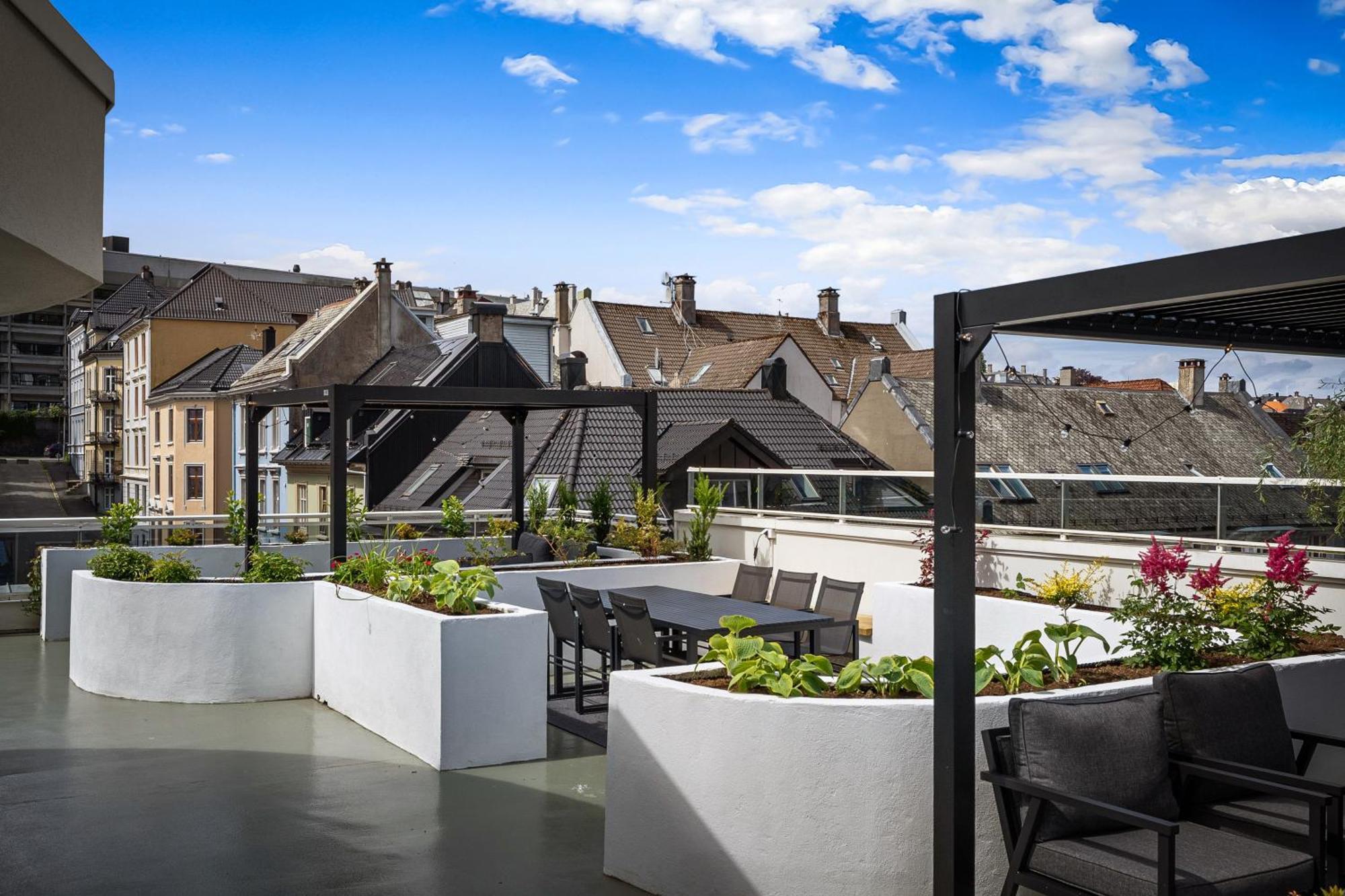 Stay L Urban - Spacious Apartment With Private Terrace Bergen Kültér fotó